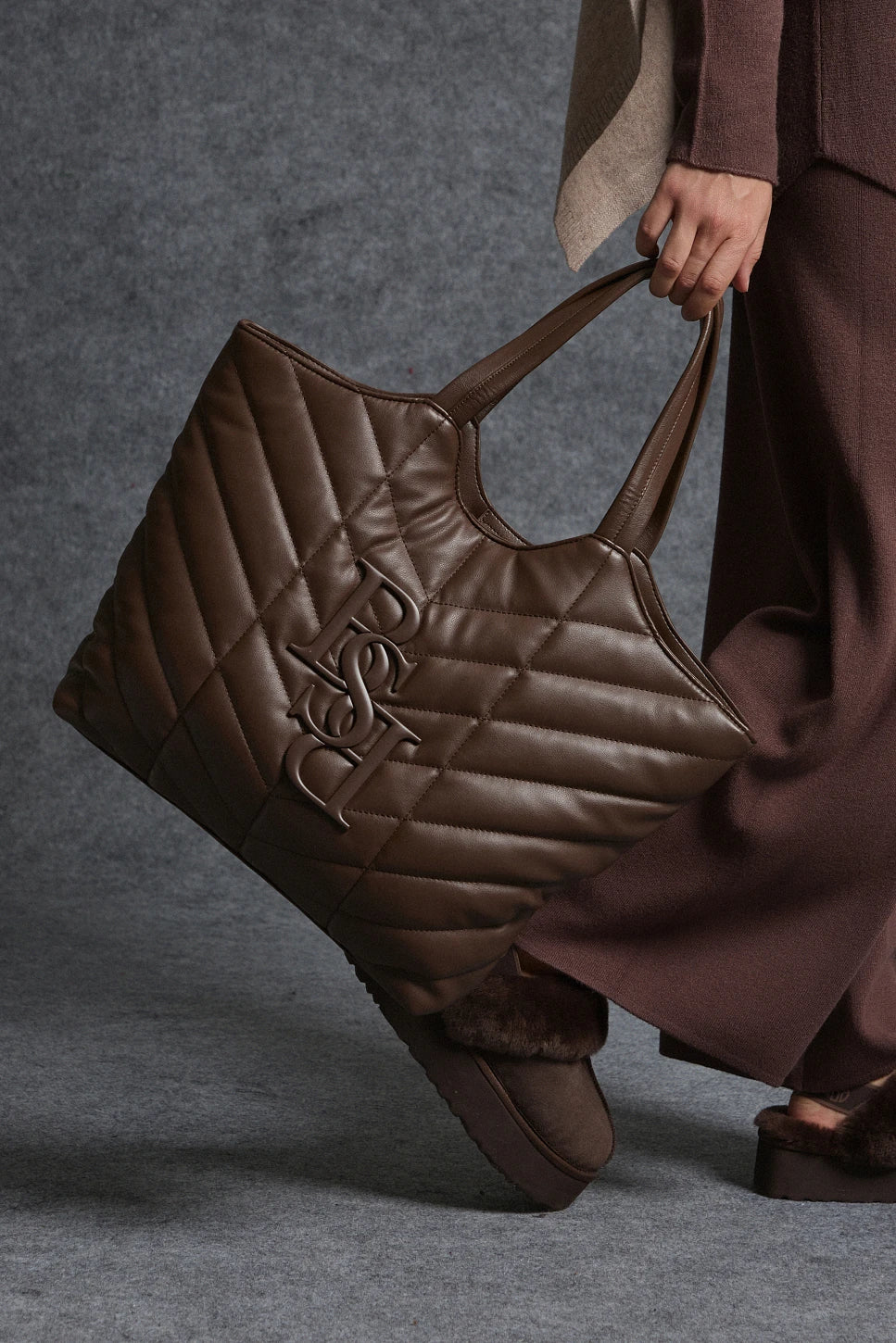 BOLSO DE HOMBRO ACOLCHADO