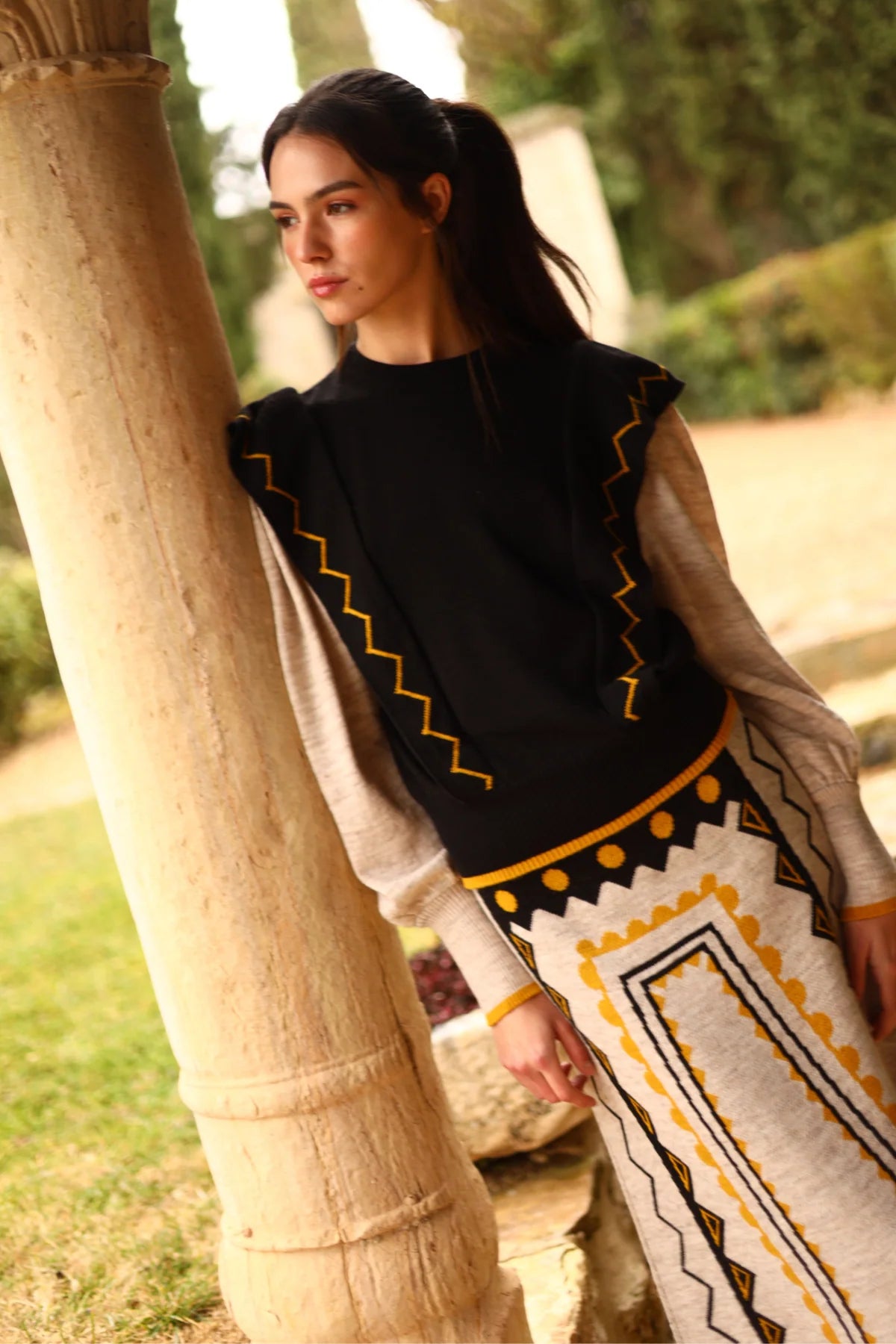 JERSEY ASIRI BEIGE/NEGRO