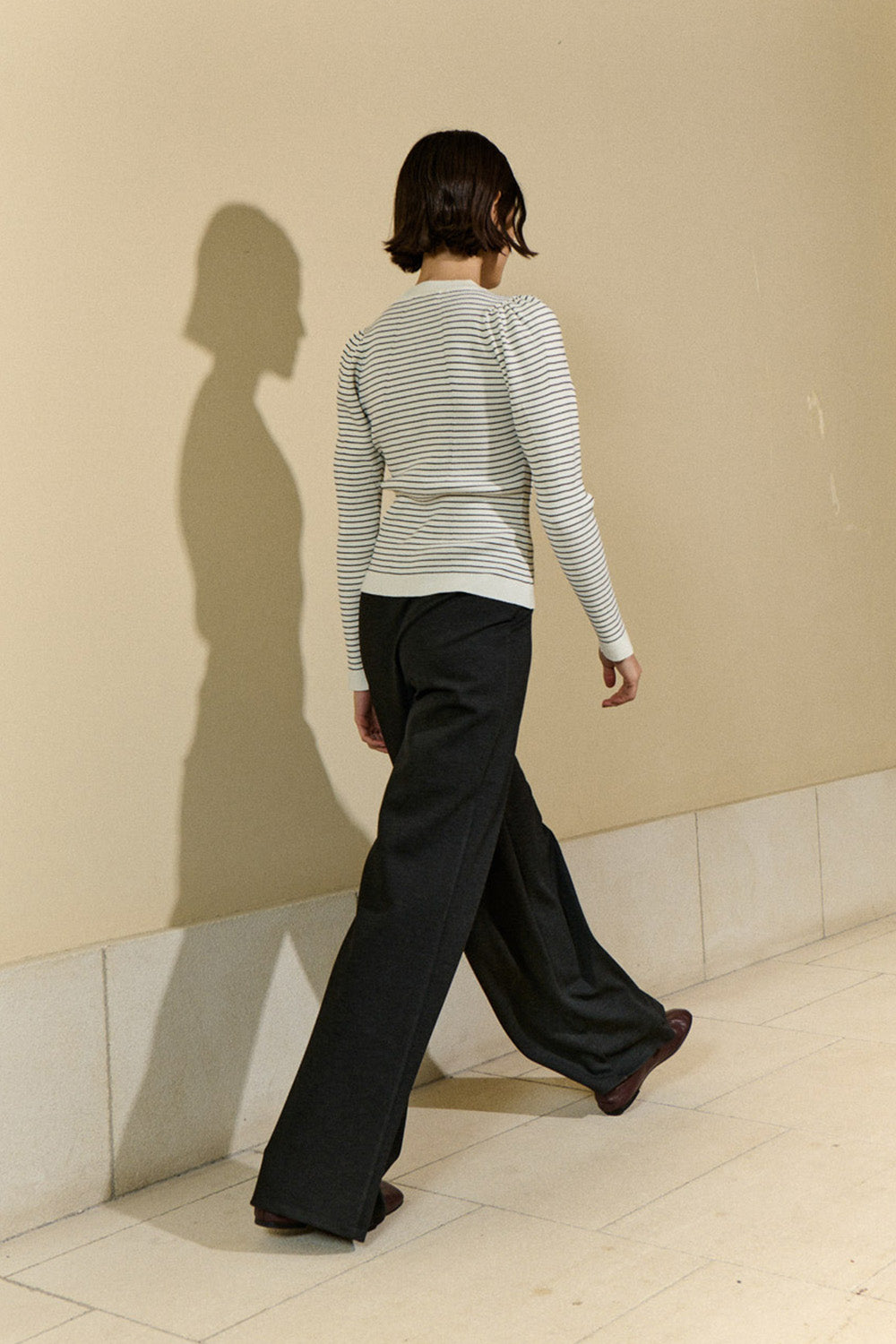 PANTALÓN CIRCULAR PIERNA ANCHA