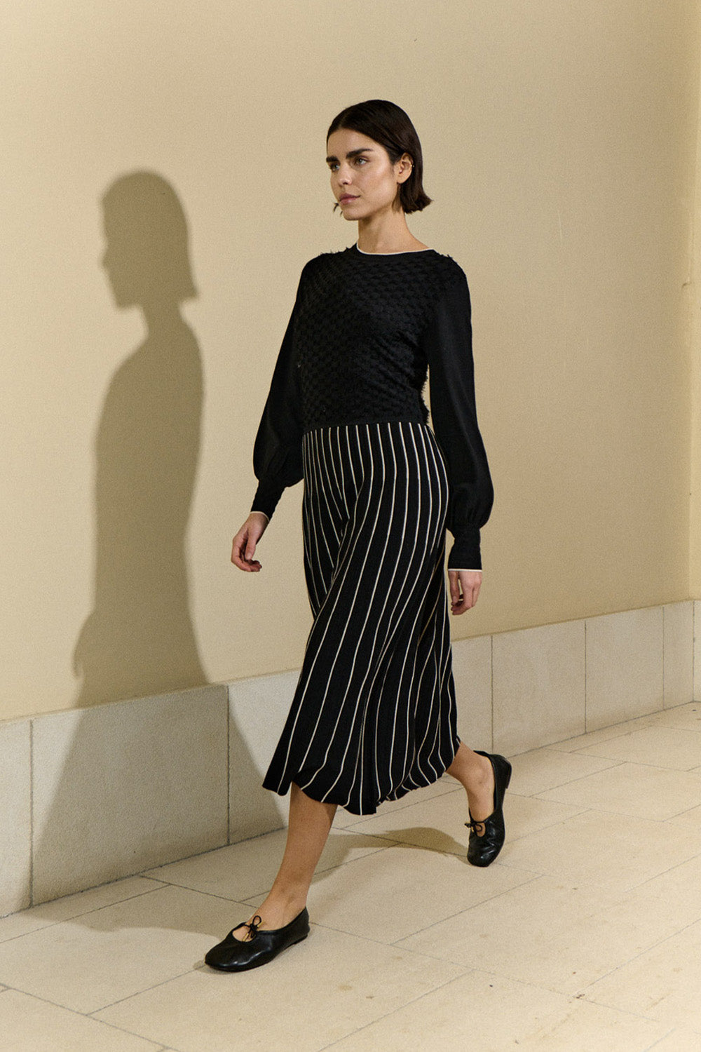 VESTIDO MIDI FALDA RADIAL