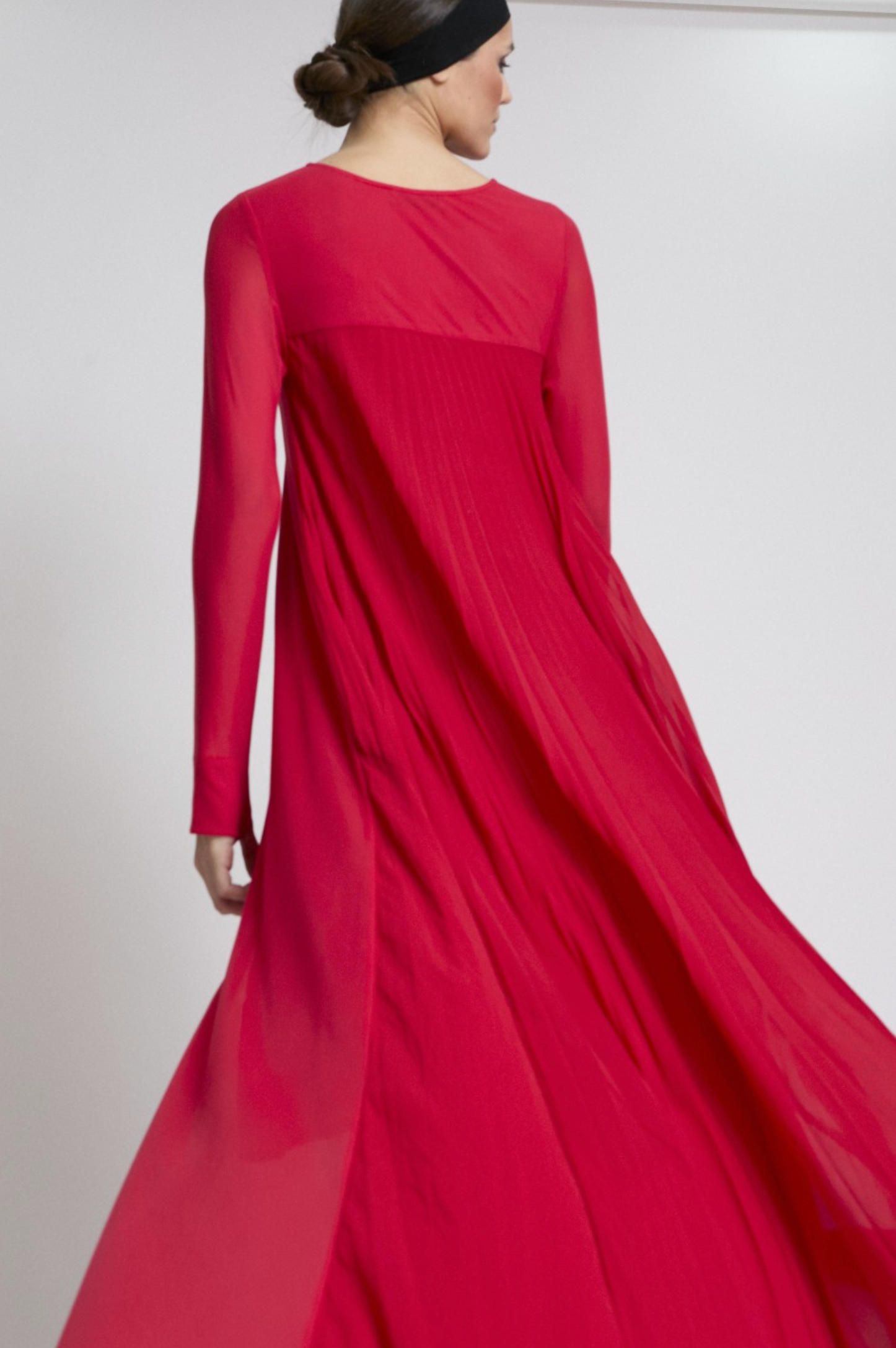 RED PLEATED BACK DRESS