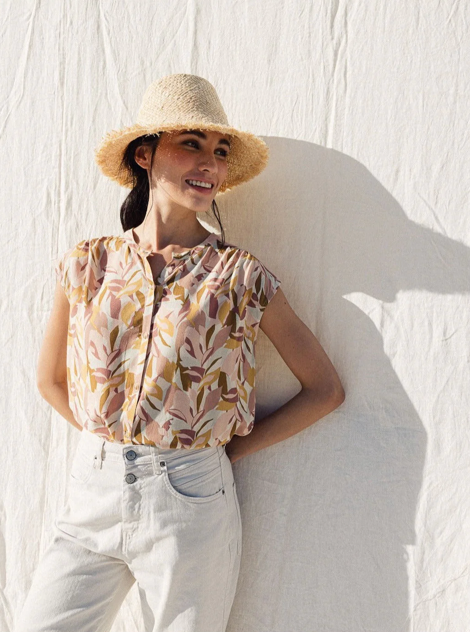 Camisa fluida estampada hojas