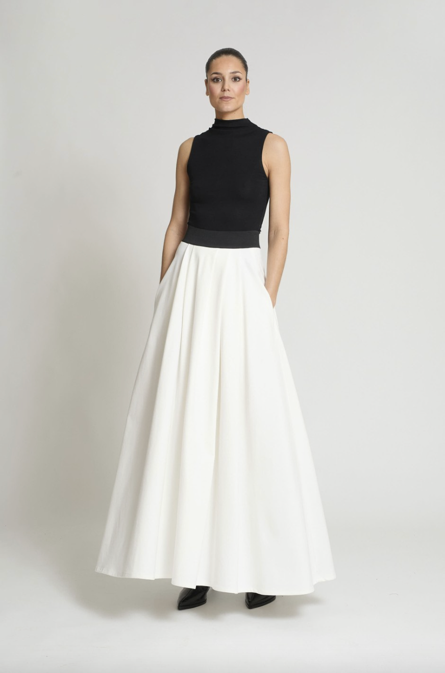FALDA BLANCA CINTURA NEGRA