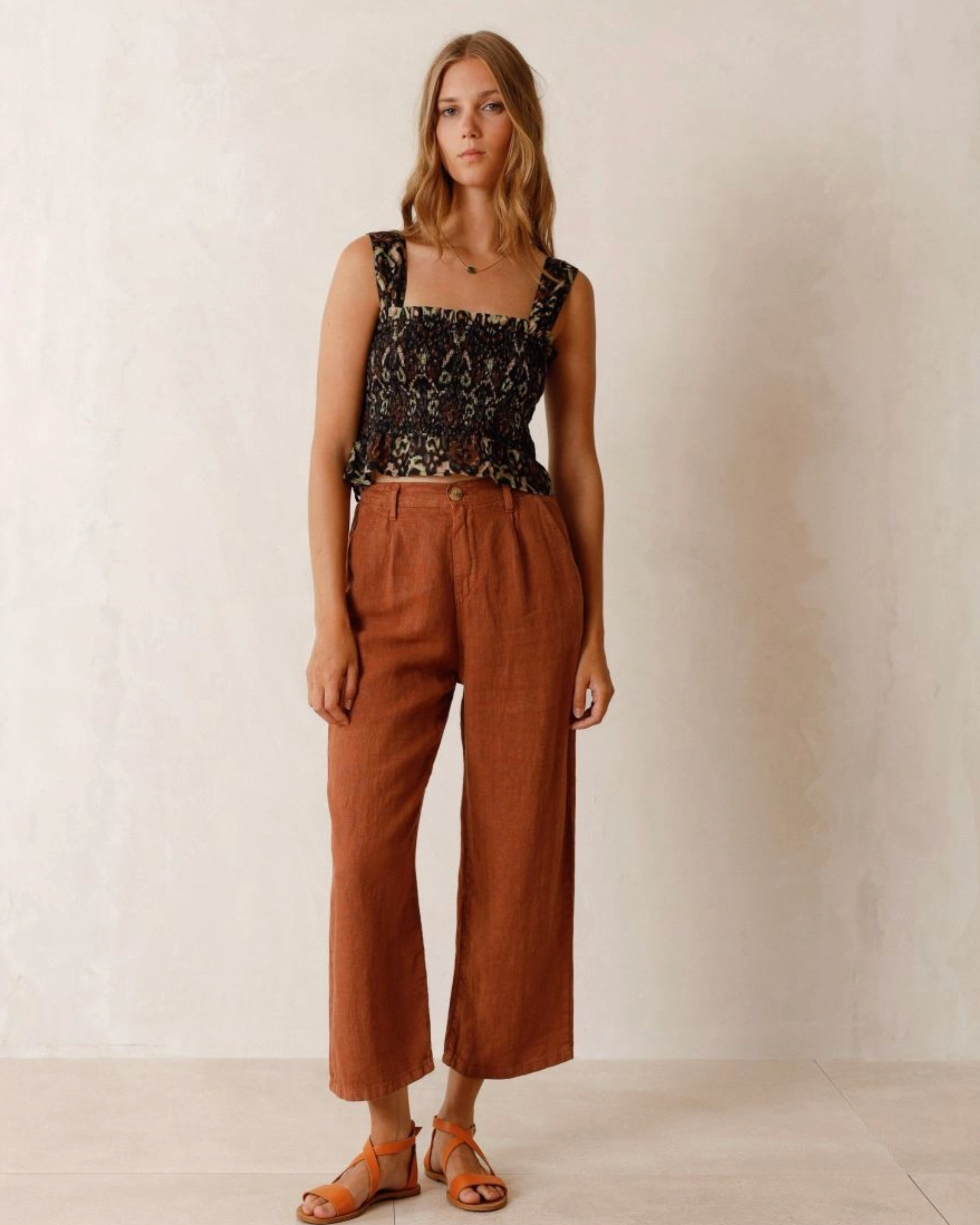 CROP TOP ENGOMADO