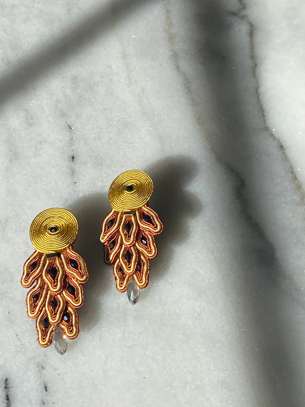 PENDIENTES BROWN CAIRO