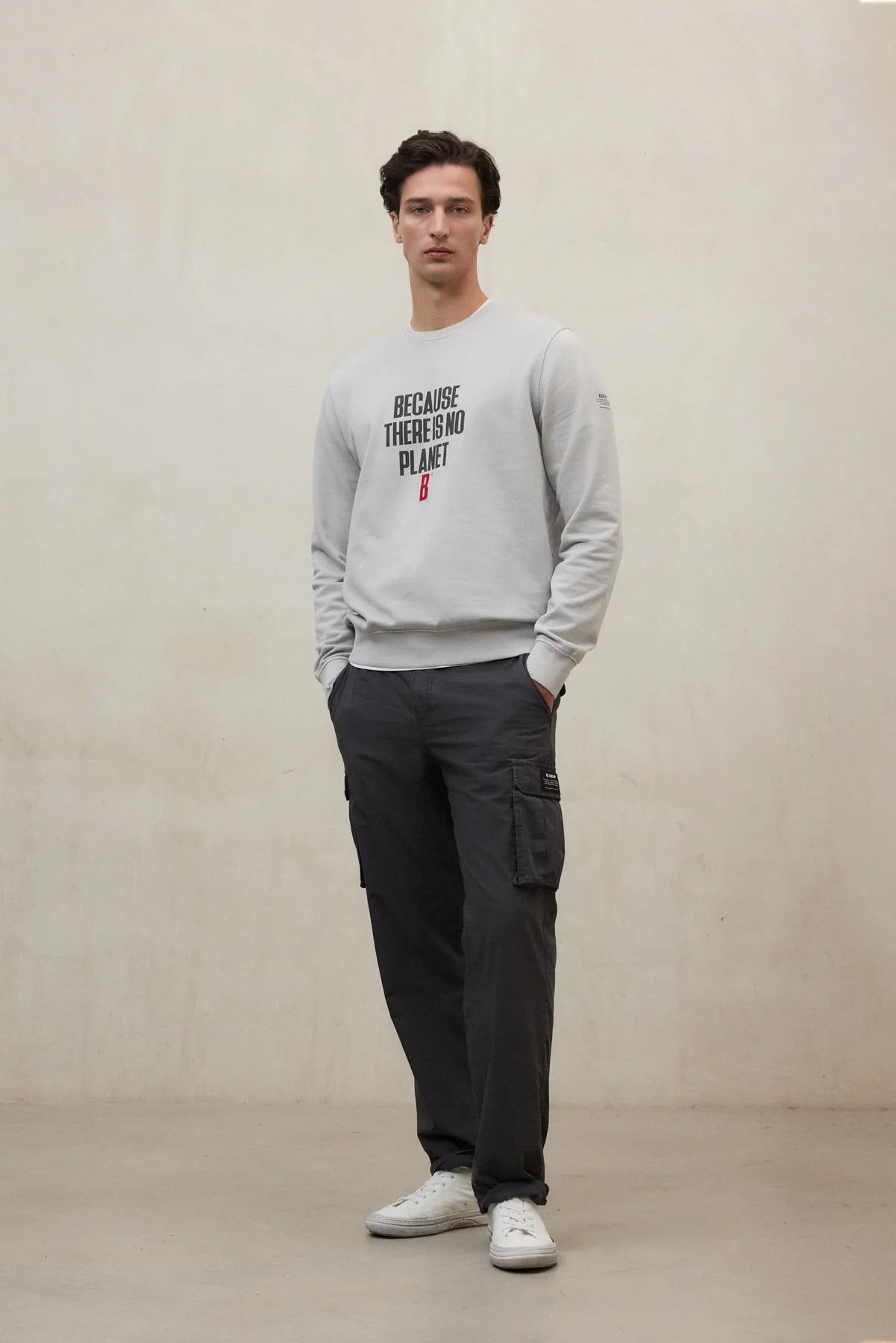 SUDADERA BARDERA GRIS CLARO