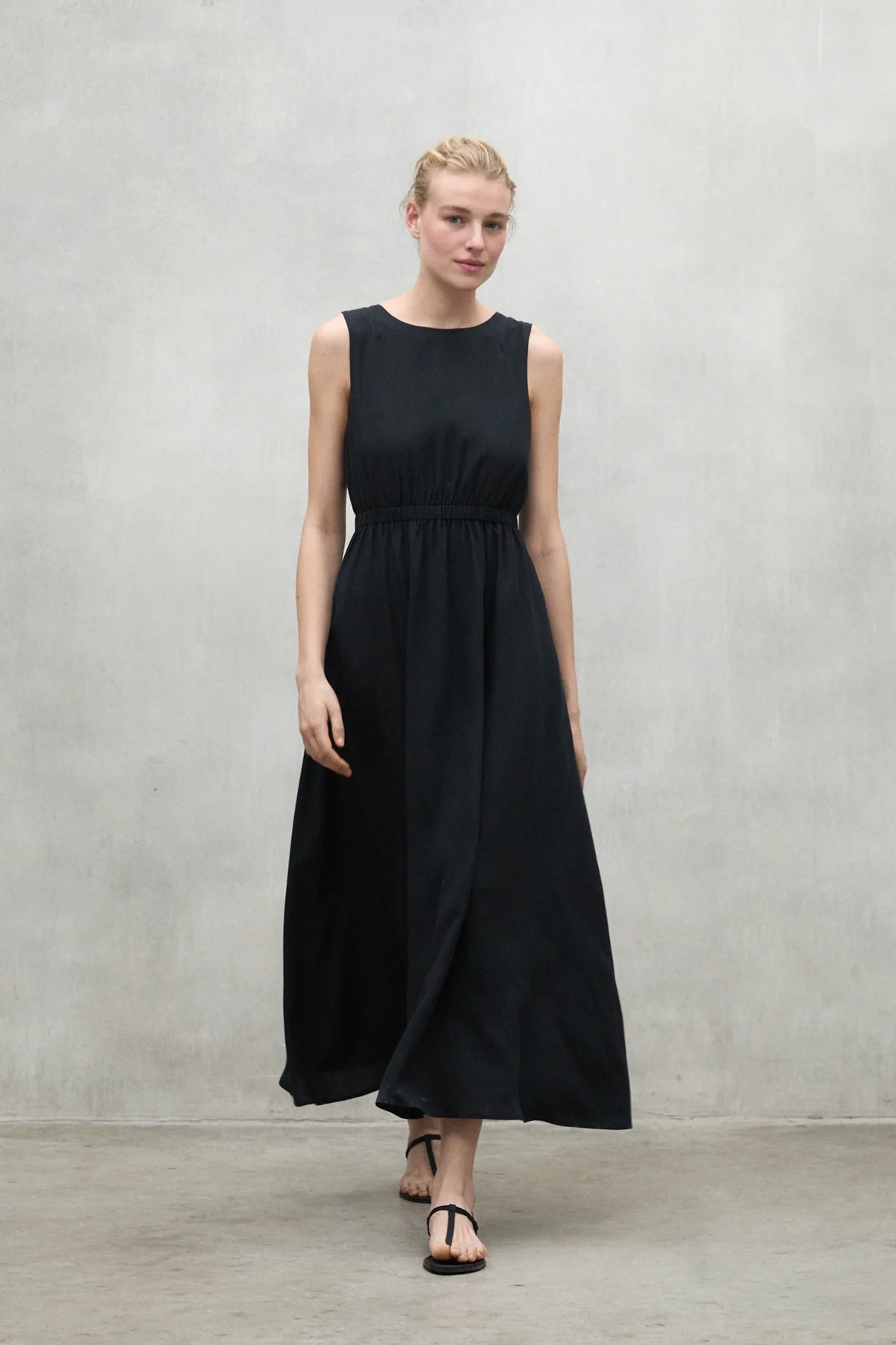 VESTIDO KARL NEGRO