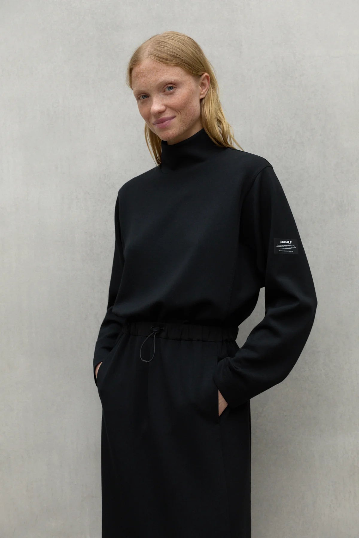 VESTIDO ZAFIRO NEGRO / ECOALF