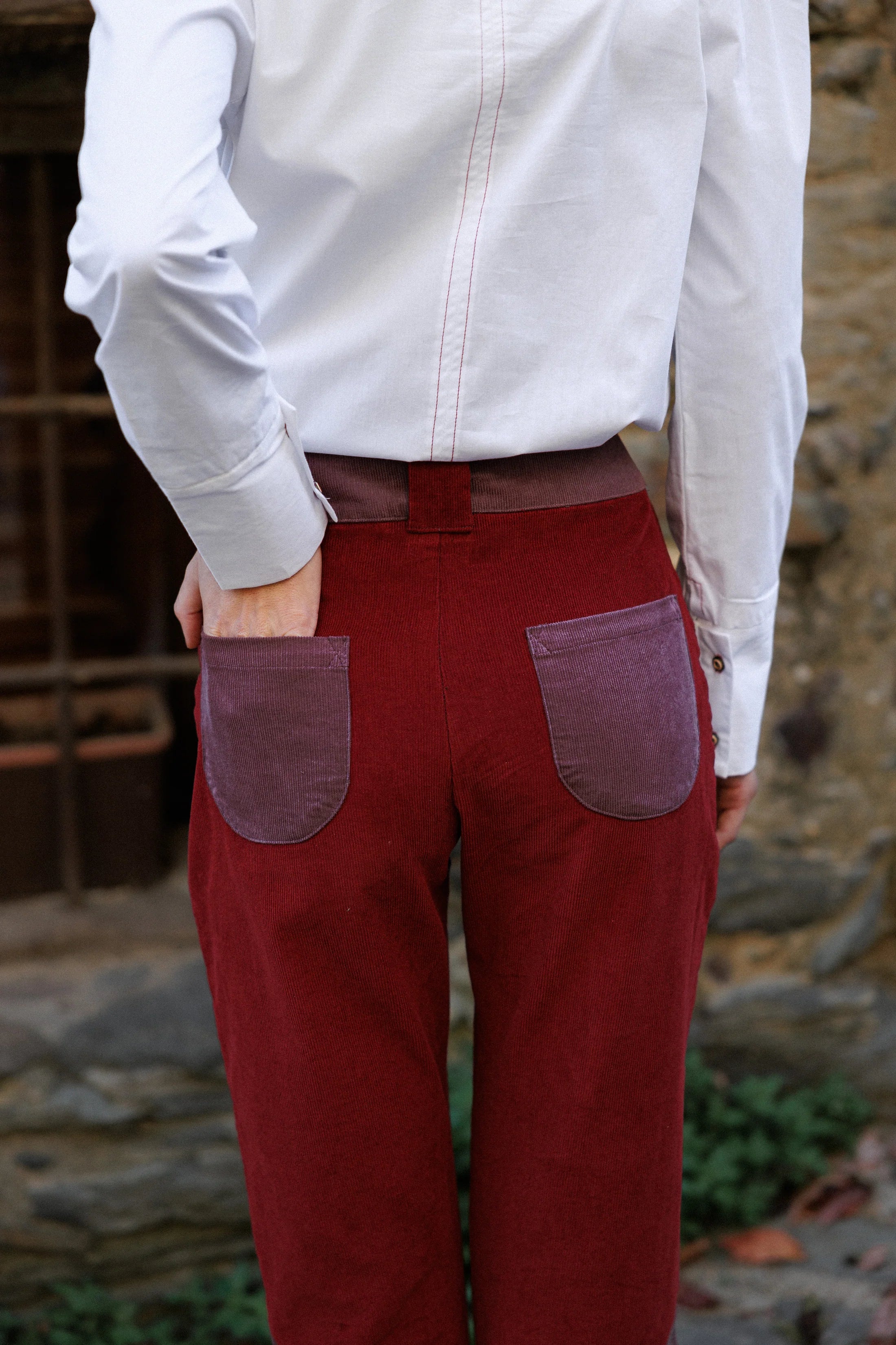 PANTALÓN STELVIO BURDEOS