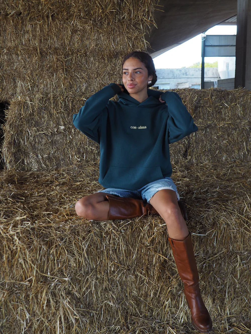 SUDADERA "CON (C) ALMA"