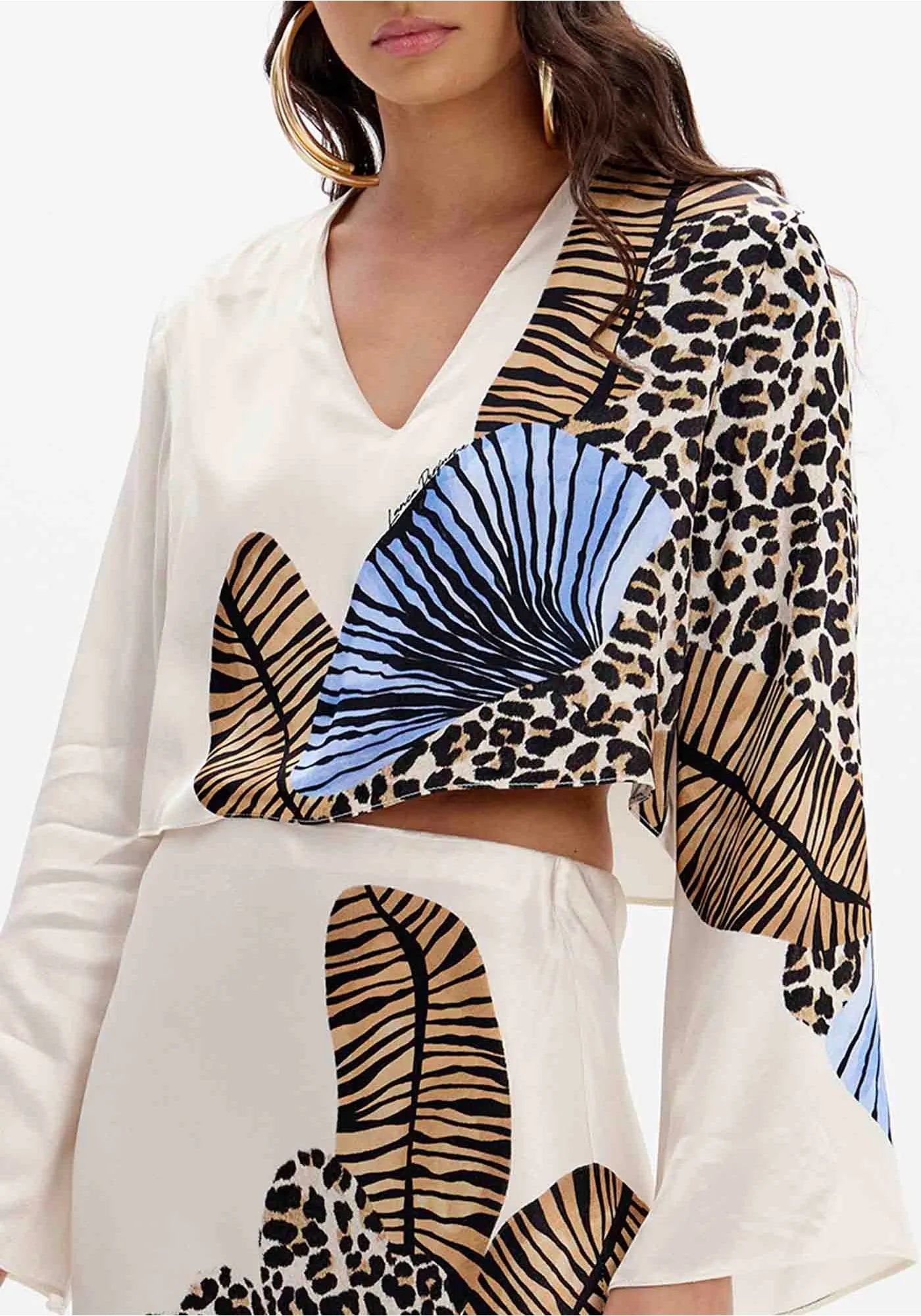 BLUSA MANGA LARGA ESTAMPADA