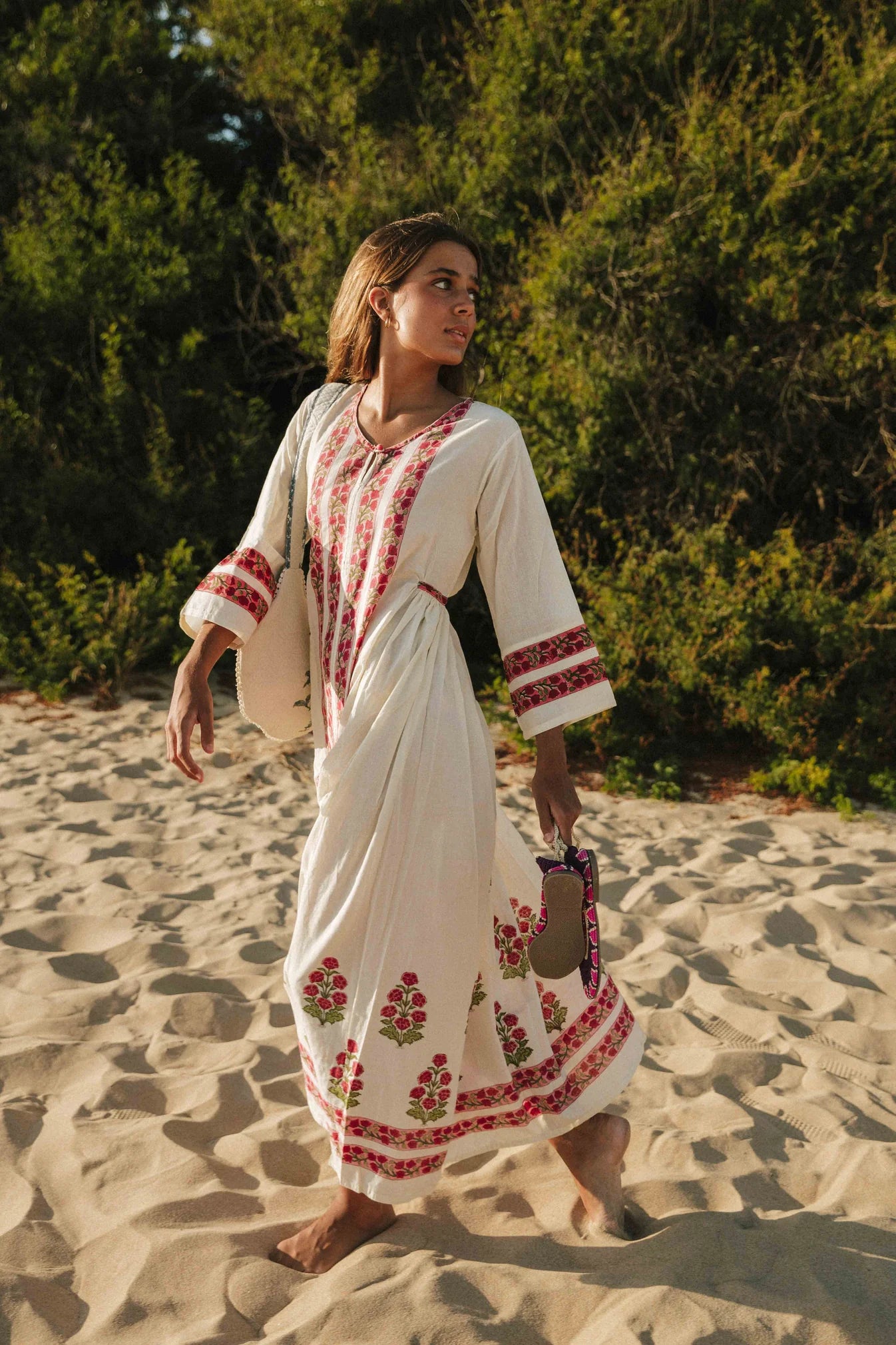VESTIDO ROSA Y BLANCO