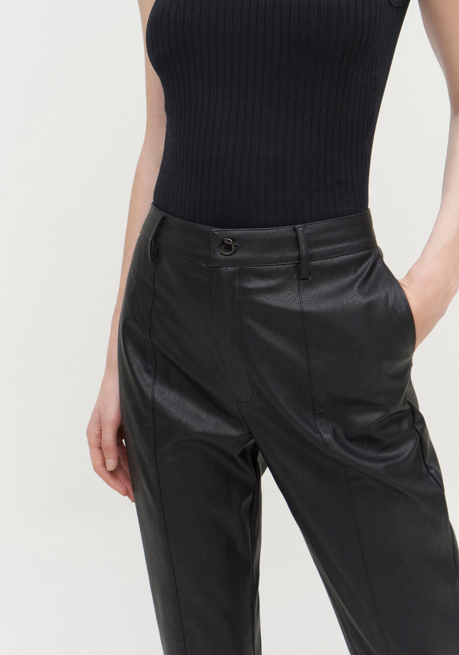 PANTALÓN RECTO TIRO MEDIO