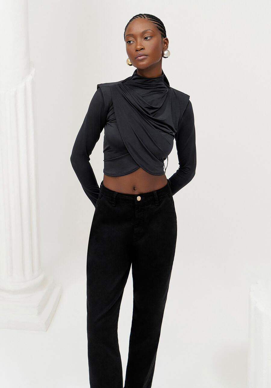 BLUSA MANGA LARGA NEGRA