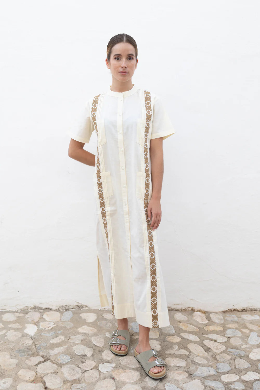 VESTIDO GUAYABERA ALEJANDRA BORDADO KHAKI