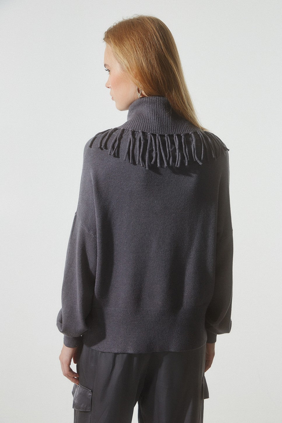 Fringed Sweater (Gray)