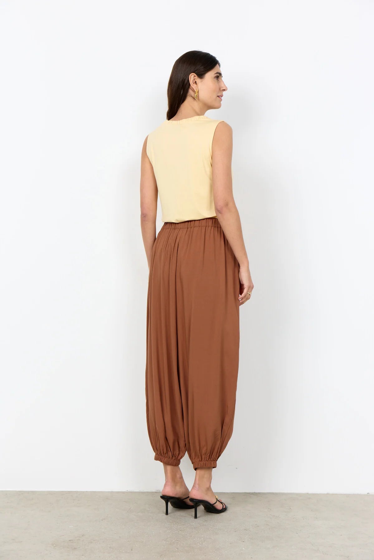 SC-RADIA 239-C PANTALÓN MARRÓN