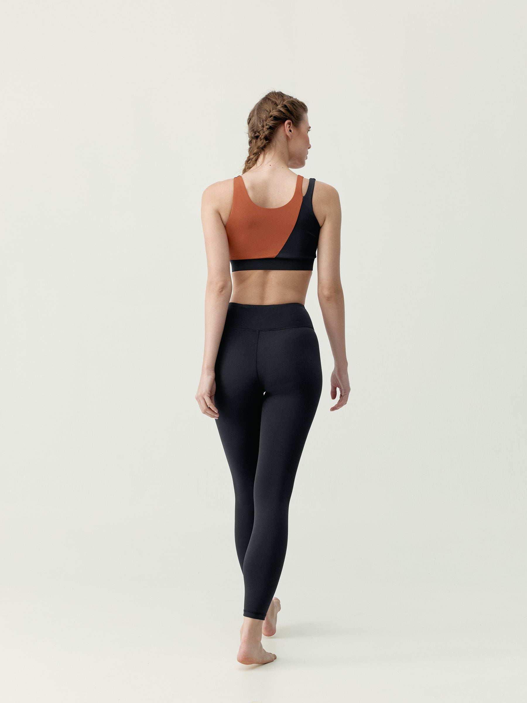 TOP OMKARA BLACK / BOMBAY