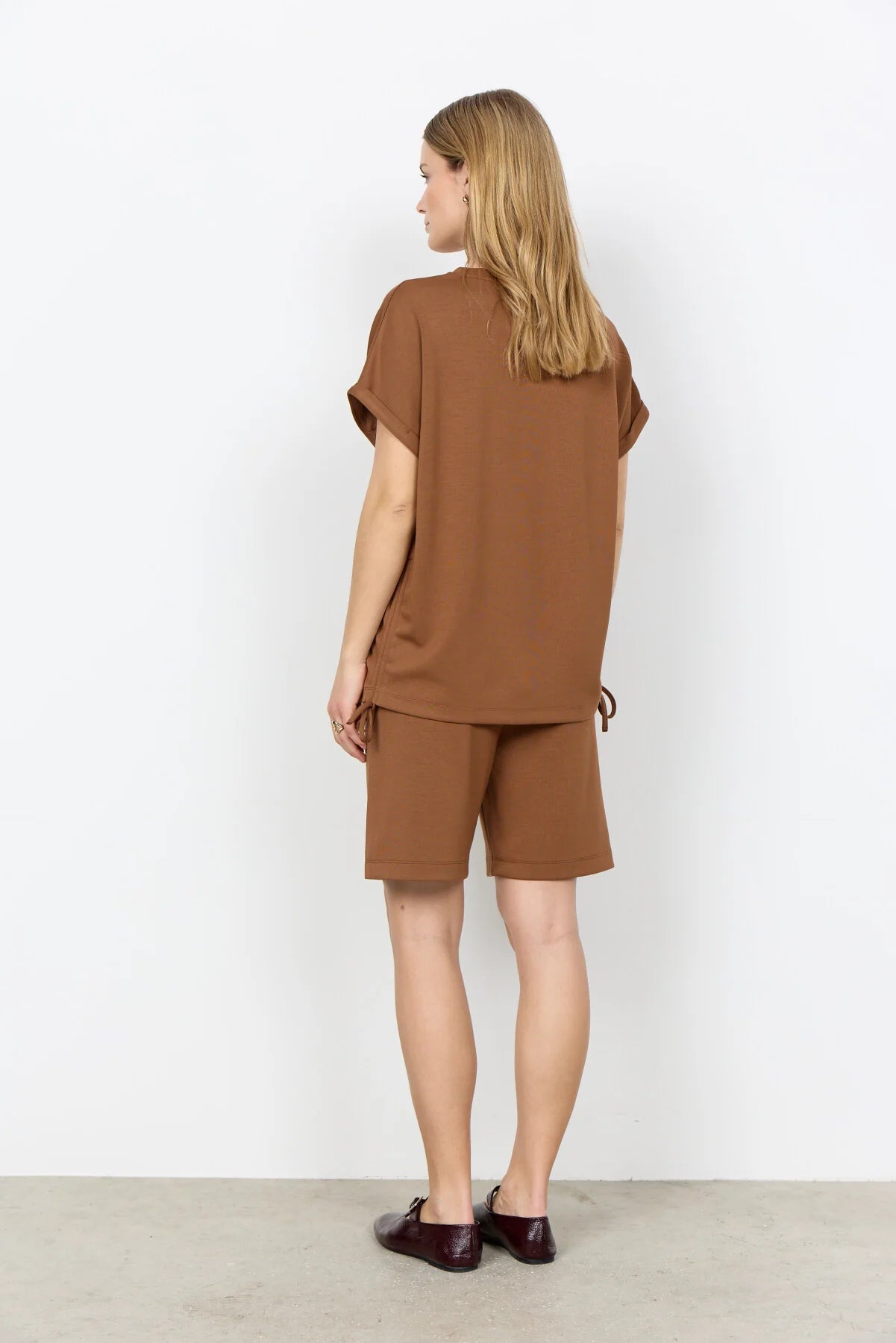 SC-BANU 306 CAMISETA MARRÓN