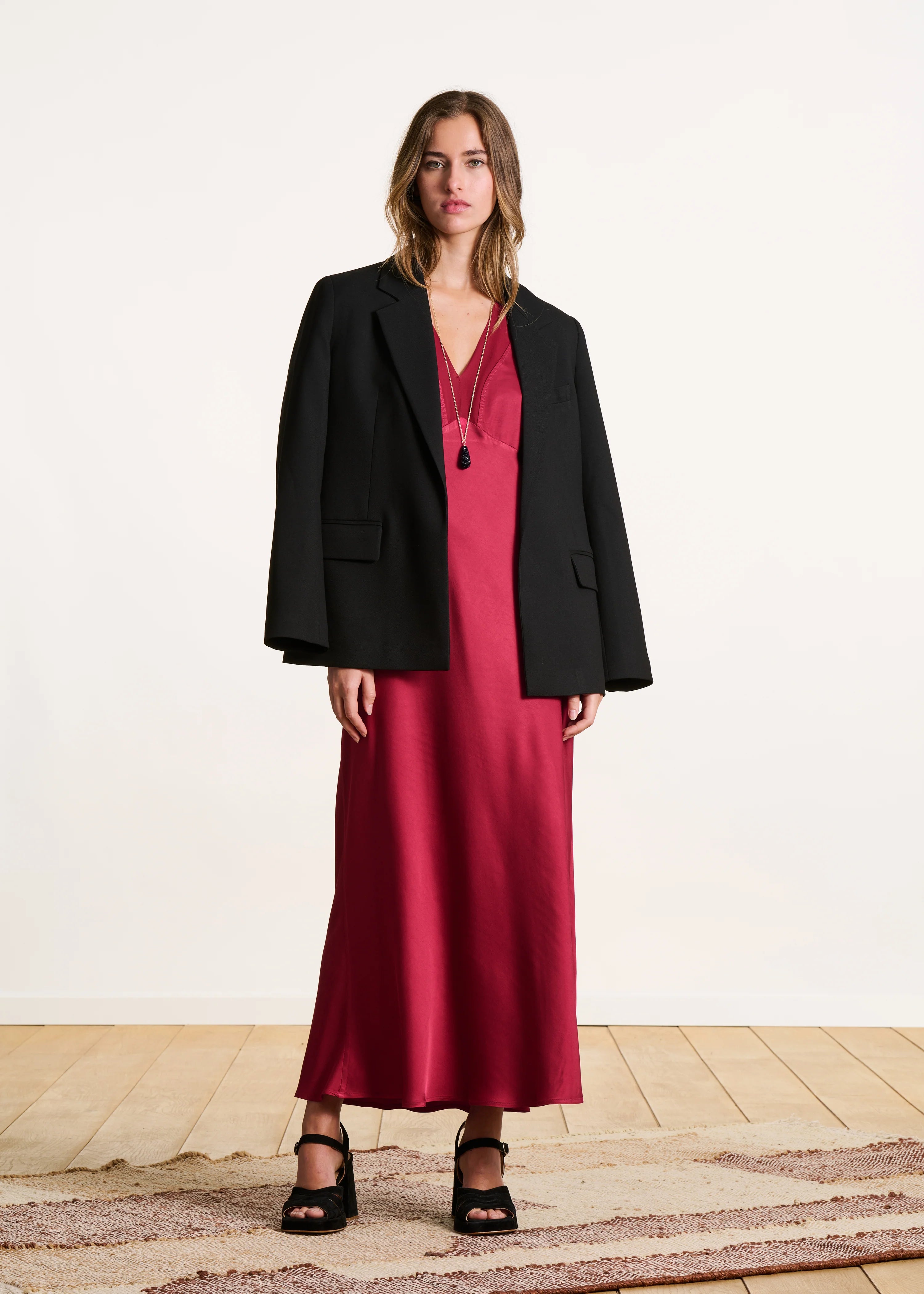 VESTIDO LARGO FLUIDO DE FIESTA ROJO