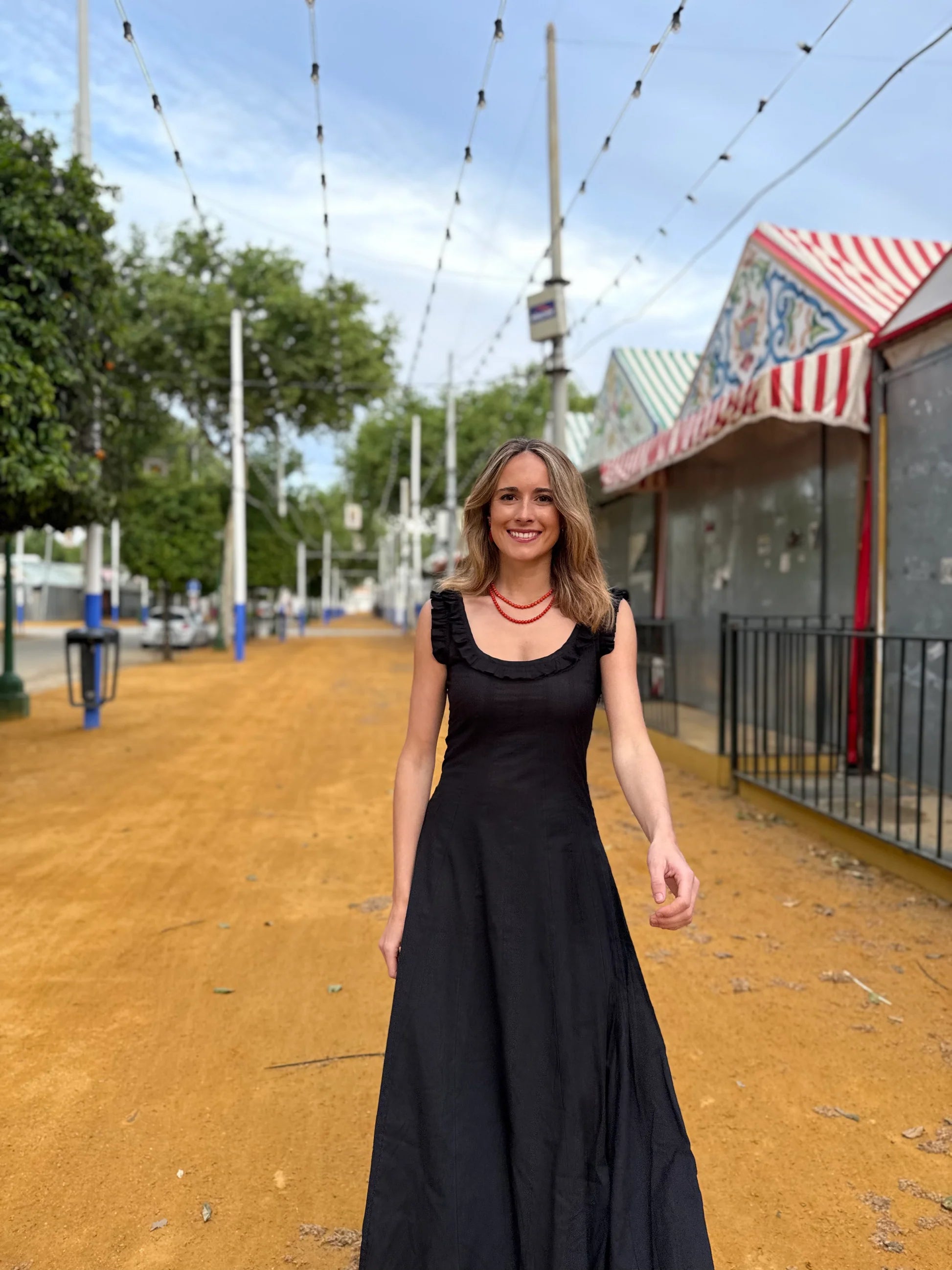 VESTIDO VOLANTE NEGRO
