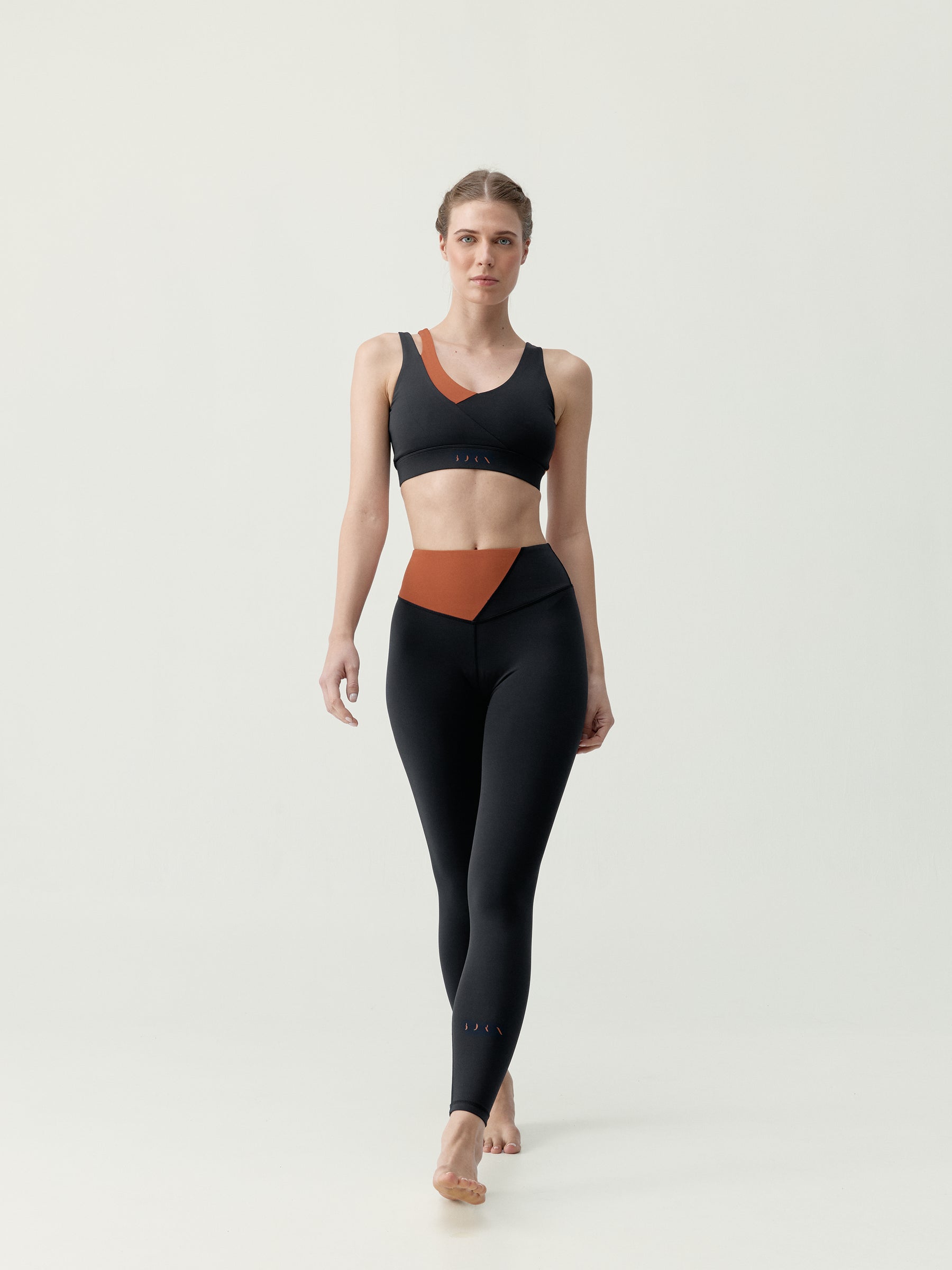 TOP OMKARA BLACK / BOMBAY