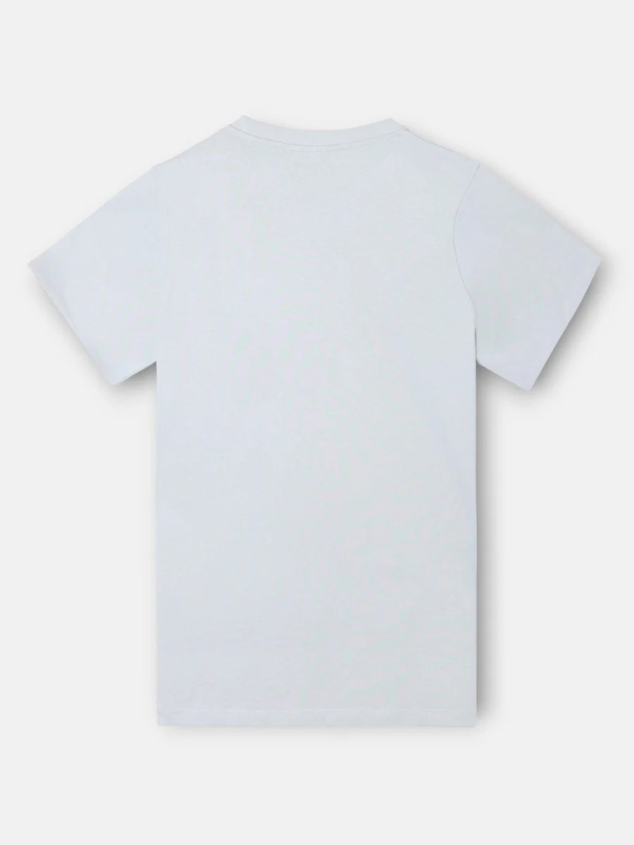 CAMISETA LISA MINILOGO PARCHE AZUL CLARO