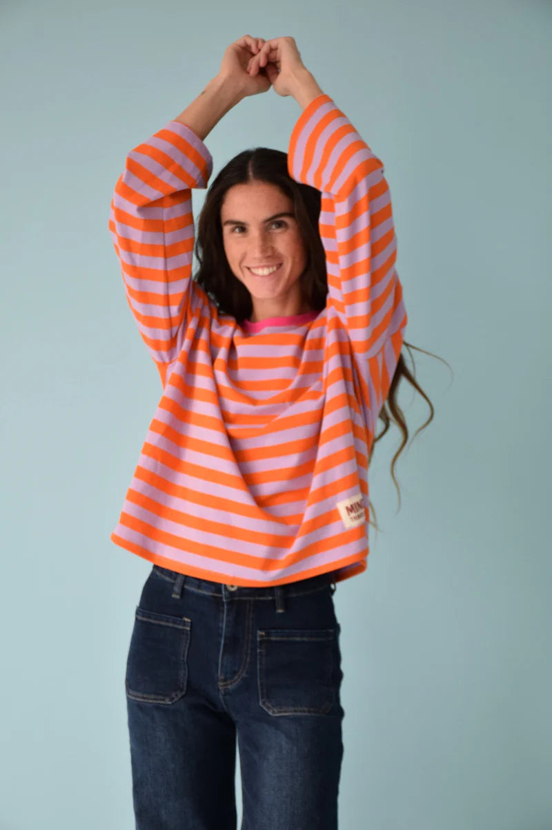 CAMISETA NÚRIA LAVANDA Y NARANJA