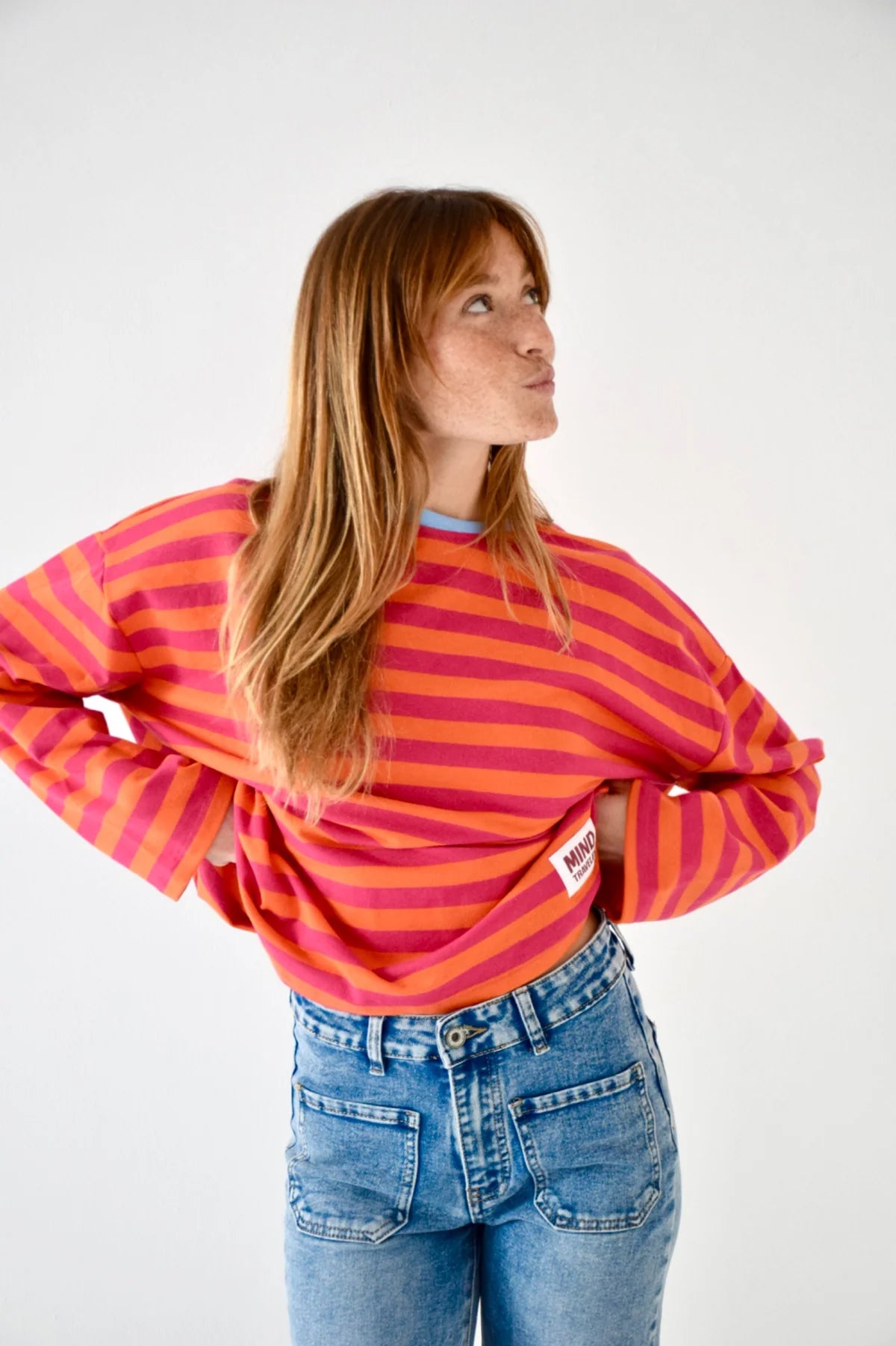 CAMISETA NÚRIA FUCSIA Y NARANJA