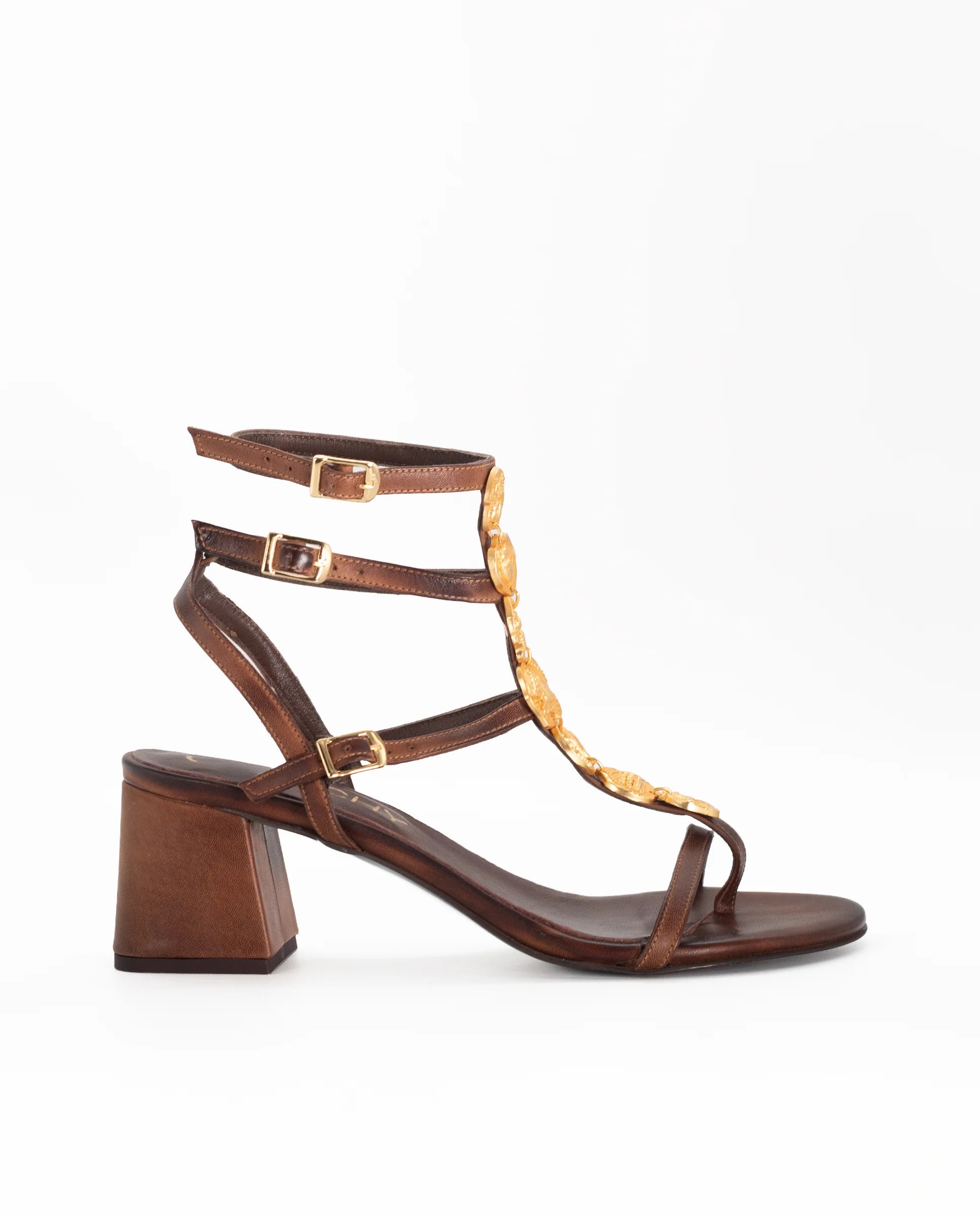 SANDALIAS PLAKA TACÓN CHOCO