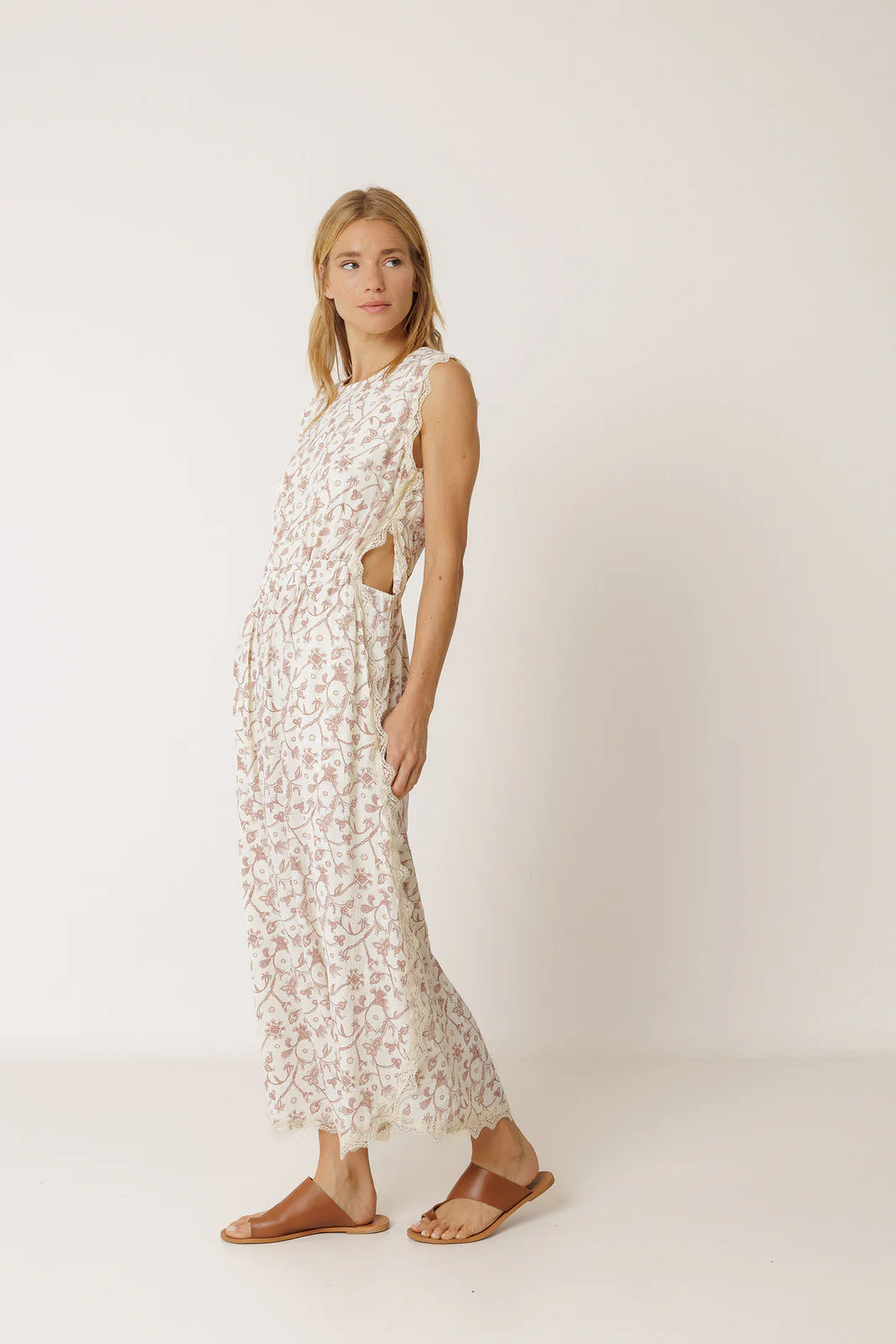 VESTIDO LARGO ENCAJE CRUDO